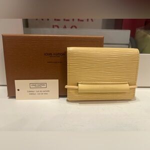 Louis Vuitton Yellow Leather Wallet / Pocket organizer. NWT excellent condition